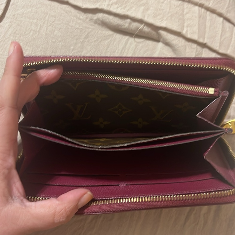 Louis Vuitton Monogram Retiro Zippy Wallet Aurore Raisin - Picture 14 of 16